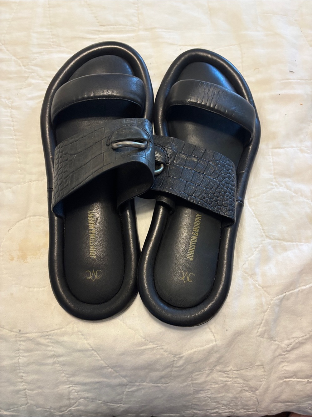 Johnston & Murphy Black Croc-Texture Slide Sandals